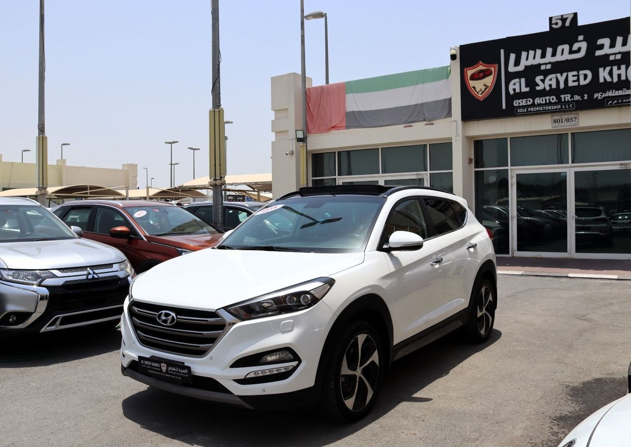 Hyundai Tucson GLS Plus ACCIDENTS FREE - GCC- GTLINE - FULL OPTION - ORIGINAL PAINT - PERFECT CONDITION INSIDE OUT
