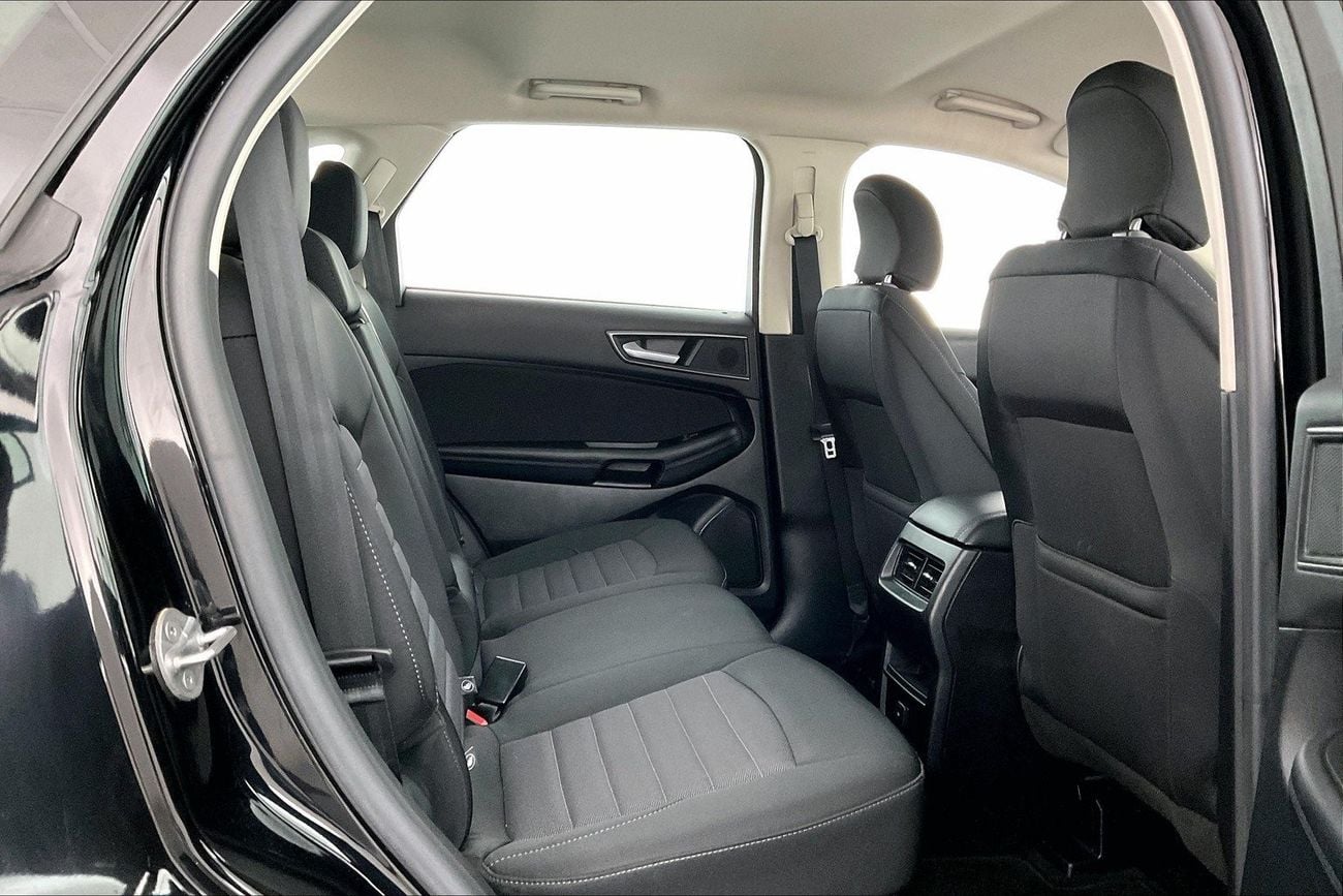 فورد إدج SE | سنة ضمان مجانية | خالية من أضرار الفيضانات