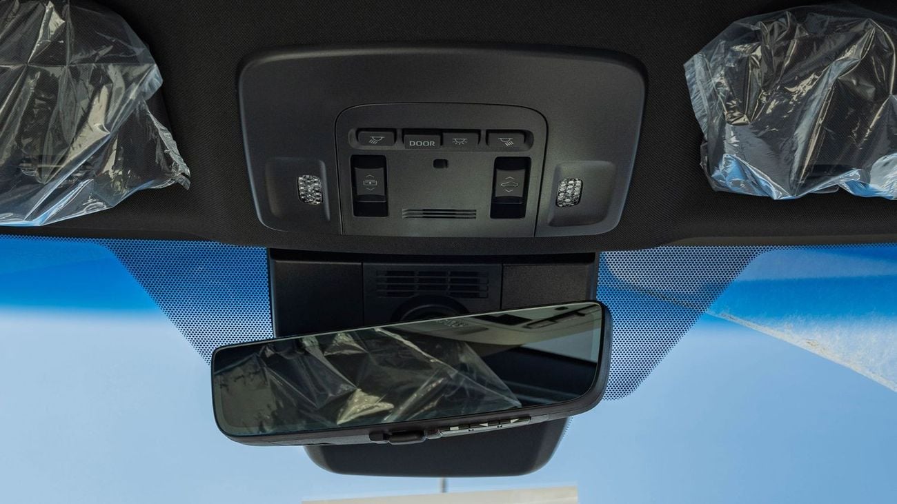 تويوتا كامري 2025 Toyota Camry Limited 2.5L AT Hybrid