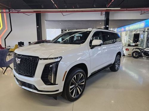 كاديلاك إسكالاد Sport 6.2L 4WD Sport 6.2L AWD 2025 CADILLAC ESCALADE GCC - SPORT - 5 YEARS DEALER WARRANTY + SERVICE
