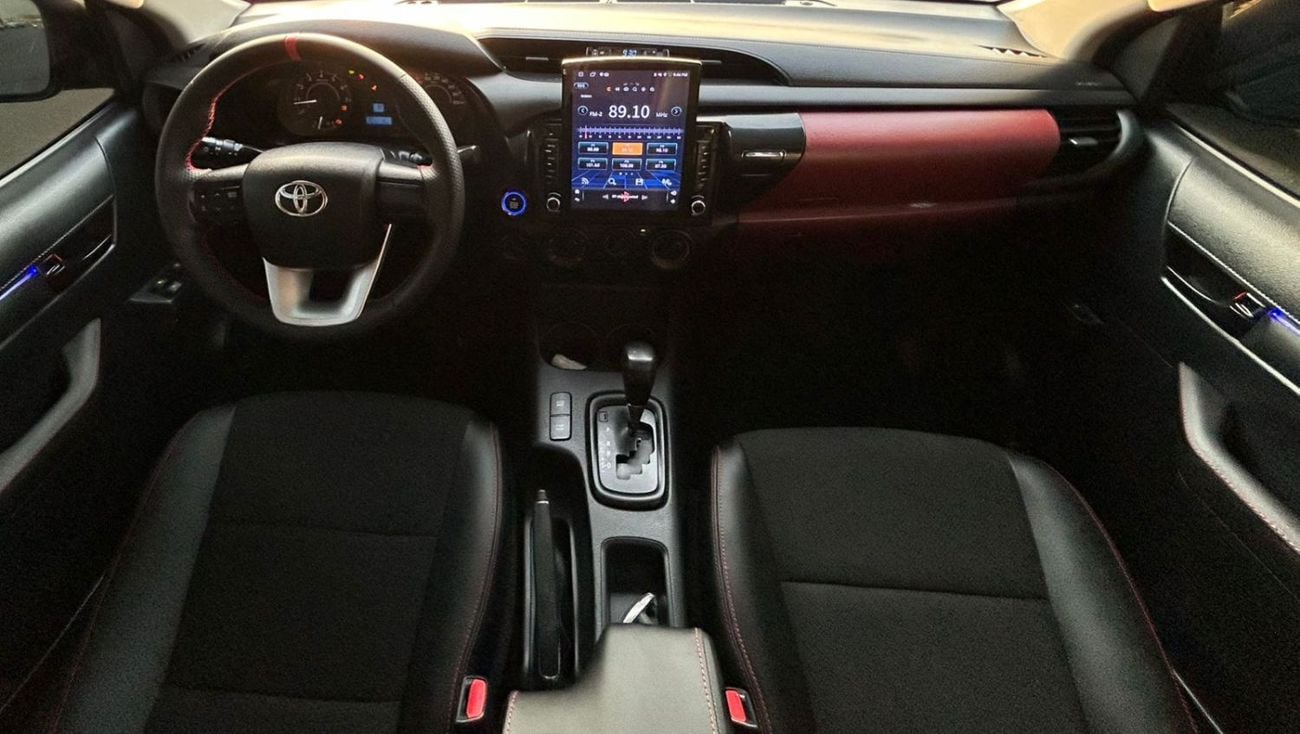 تويوتا هيلوكس 