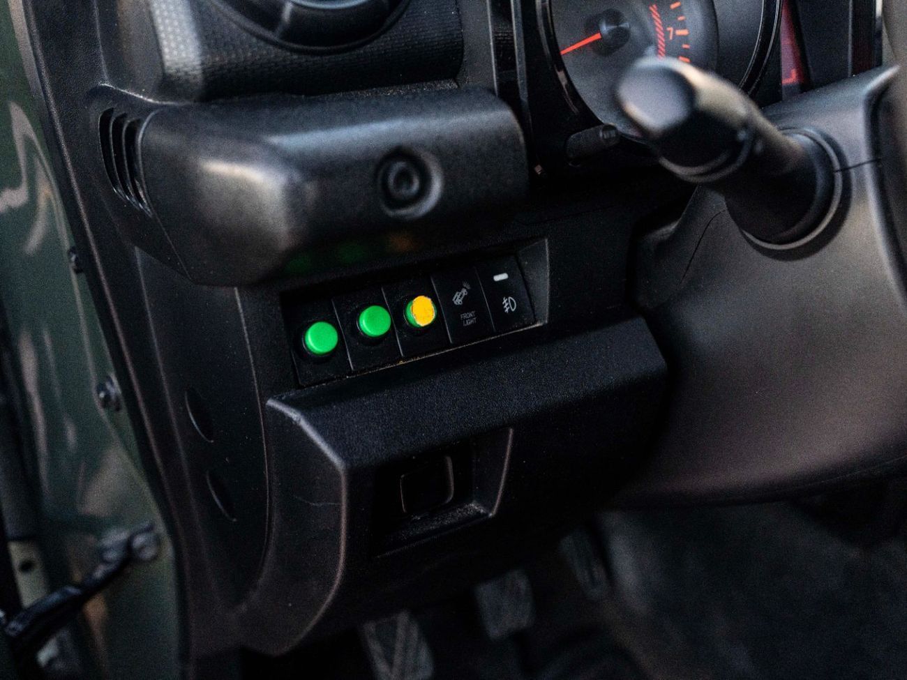 سوزوكي جيمني 1.5L GL (M/T)