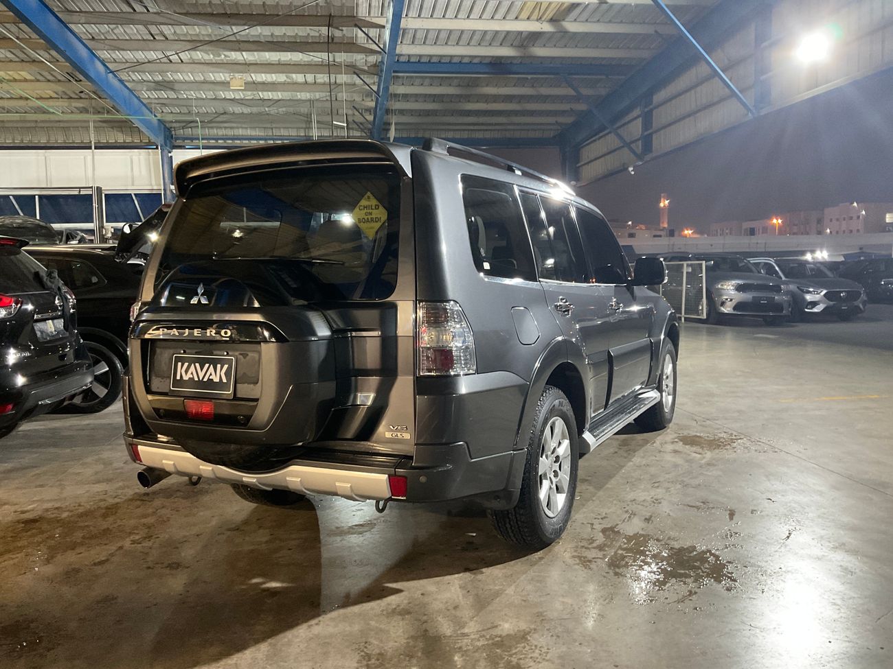 ميتسوبيشي باجيرو GLS Highline | شامل الضمان | 0 ﺪﻔﻋﺓ ﺃﻮﻟﻯ