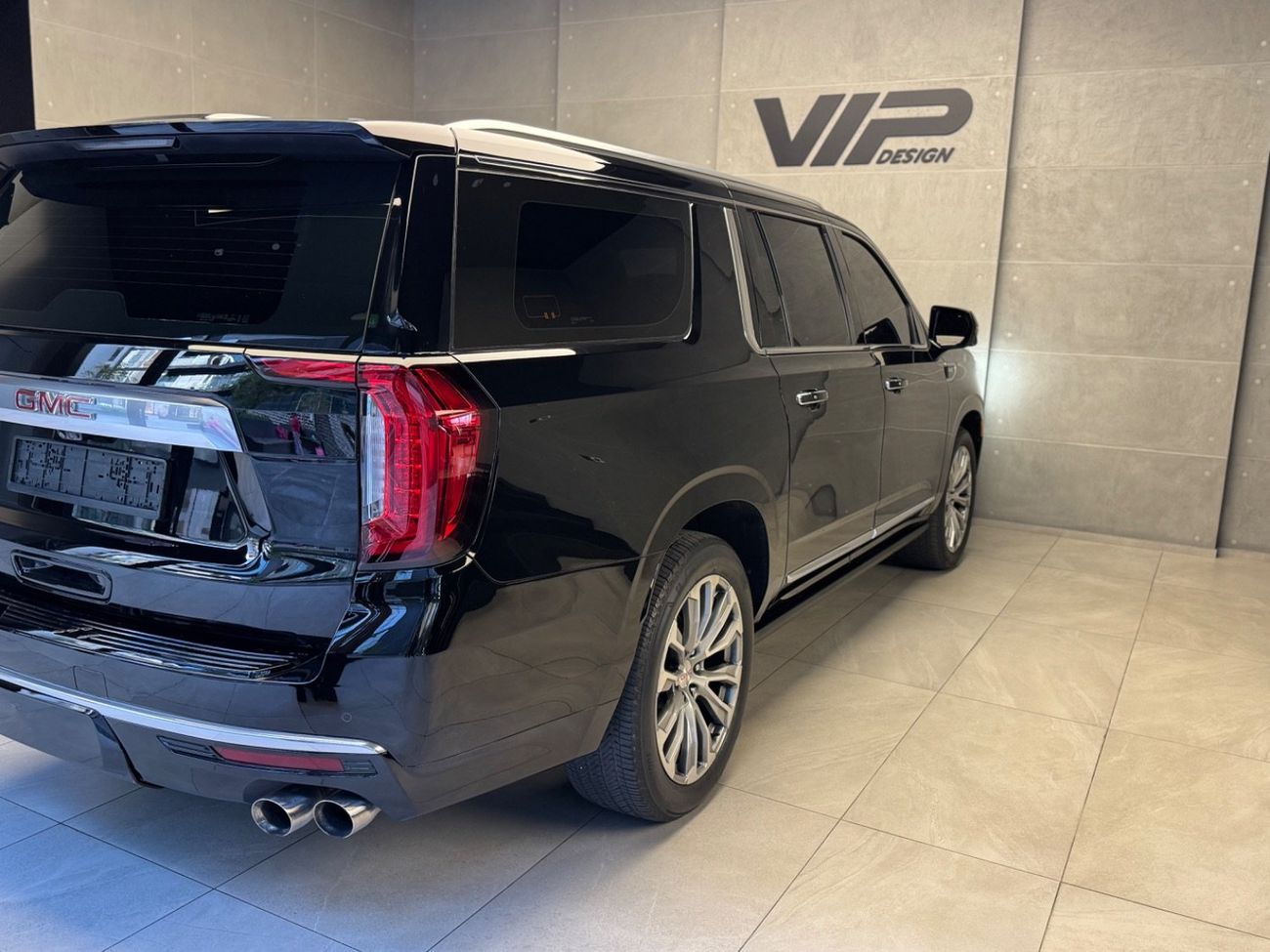 جي أم سي يوكون Denali 6.2L (9 Seater)