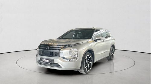ميتسوبيشي آوتلاندر 2.5 GLX AUTO 4WD 7SEAT PREMIUM LAUNCH ED | شامل الضمان | 0 ﺪﻔﻋﺓ ﺃﻮﻟﻯ