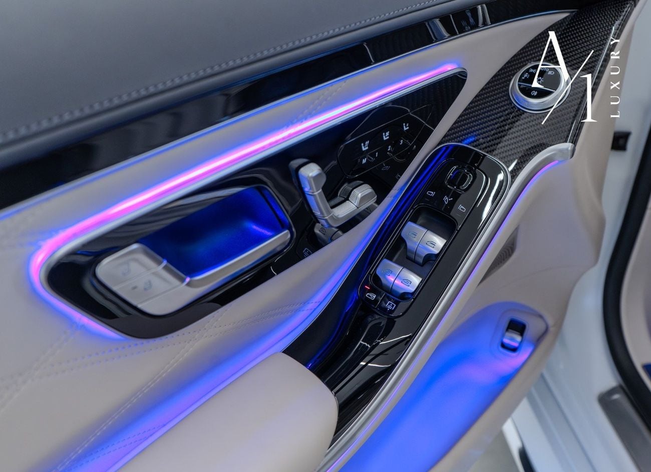 مرسيدس بنز S 63 AMG 2024 Mercedes S63 AMG,V8 Biturbo Eperfomance, Excellent Condition, Fully Loaded, Korean Spec