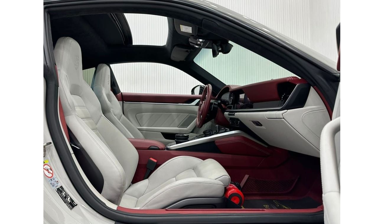 بورش 911 2021 Porsche 911 Turbo S, Sep 2026 Porsche Warranty, Full Service History, GCC