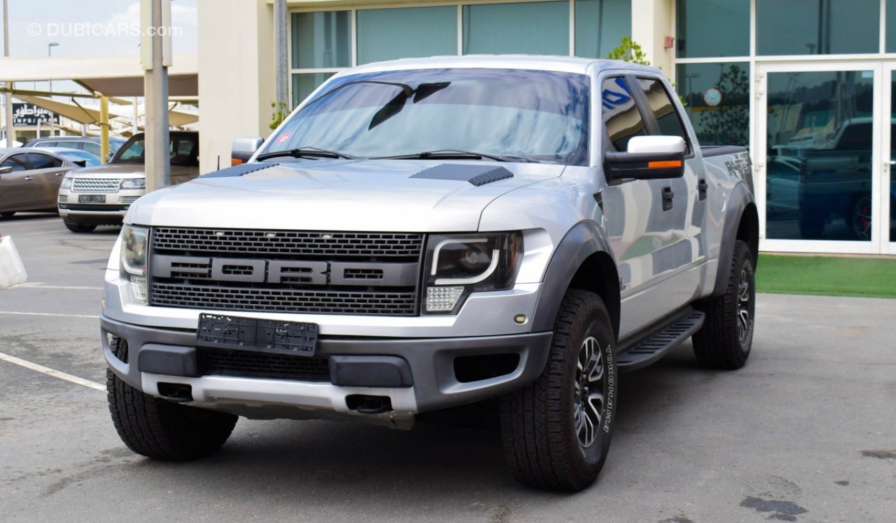 Ford Raptor SVT 6.2 L V8