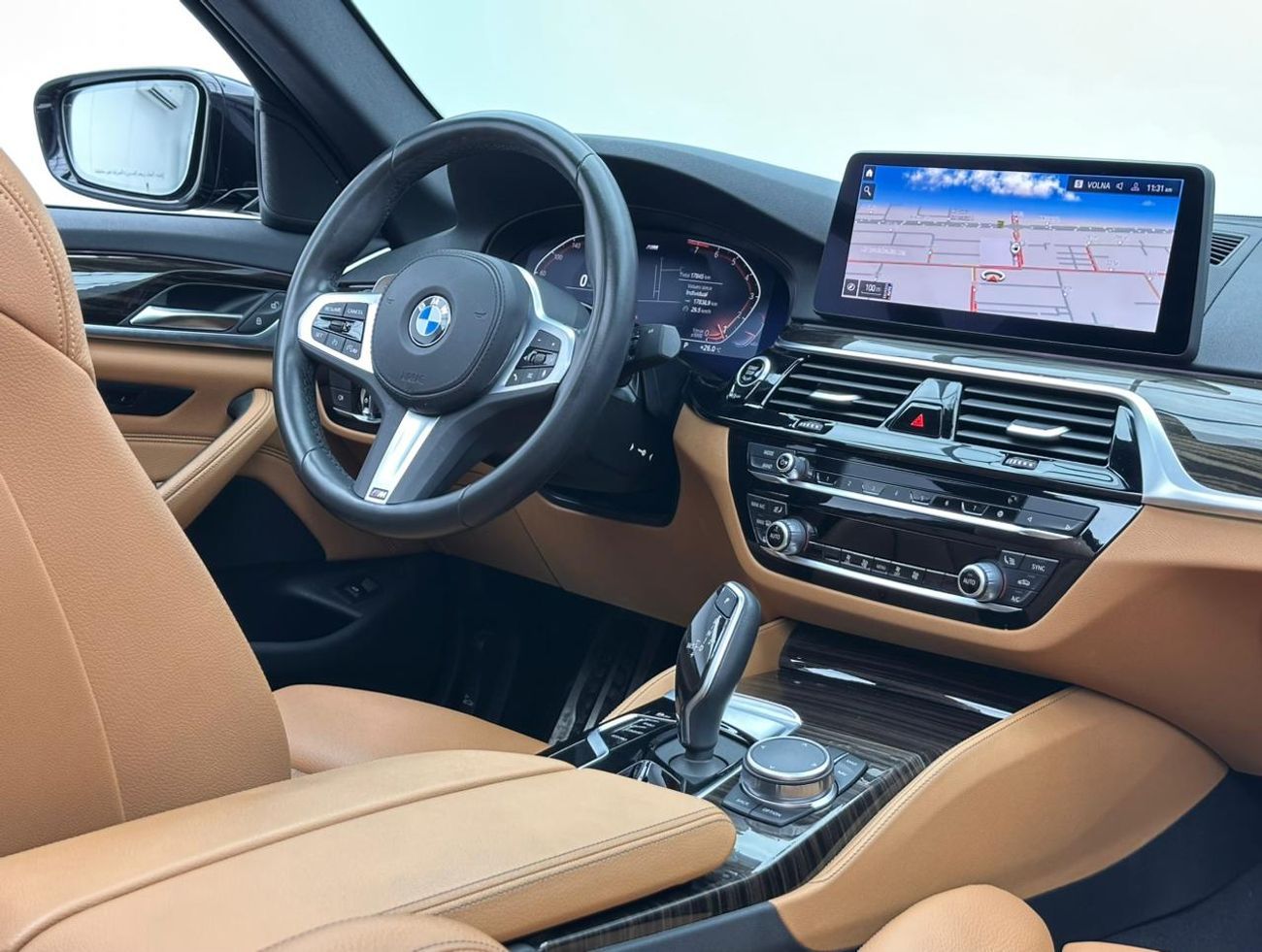 BMW 520i 2023 BMW 520i M-Sport M-Kit, 08/2026 BMW Warranty + Service Contract, BMW Full Service History, GCC