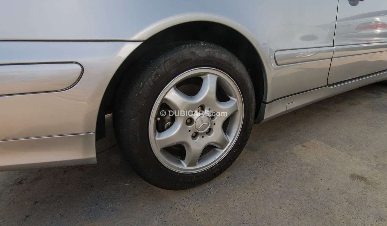 Mercedes-Benz CLK 320