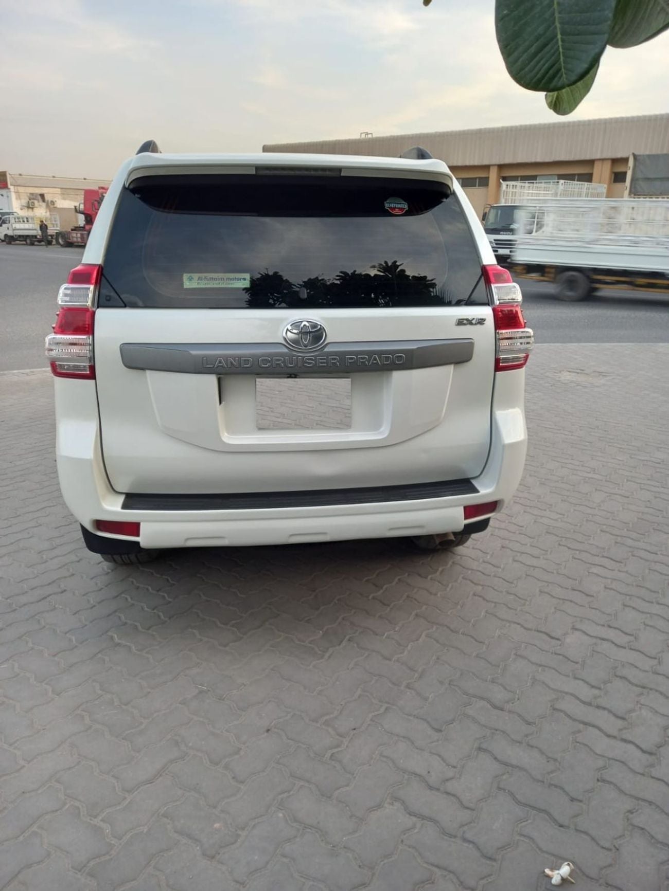 تويوتا برادو PRADO 2.7L PETROL EXPORT AND LOCAL USE GCC