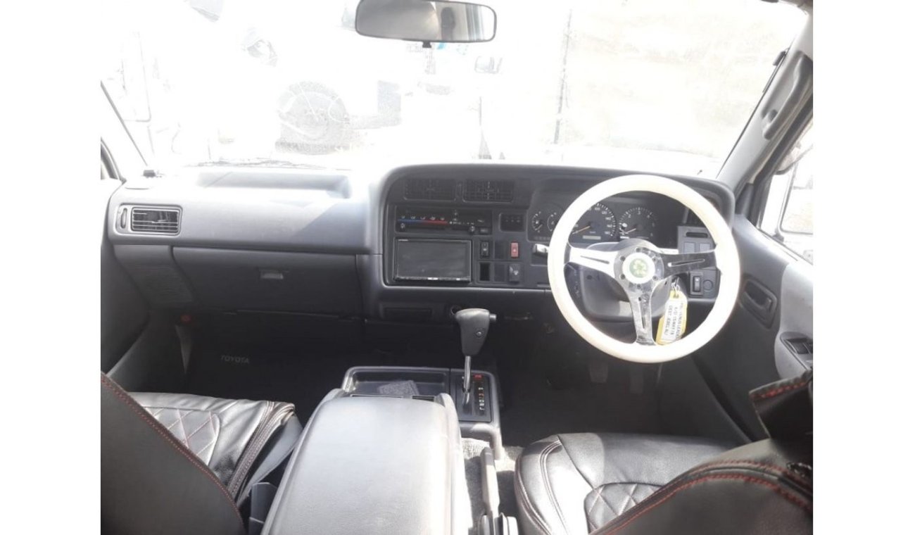 Toyota Hiace Hiace RIGHT HAND DRIVE (PM319)