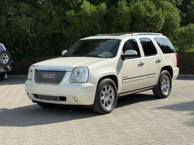 GMC Yukon GMC yukon 2011 full option no 1Denali 6.2L