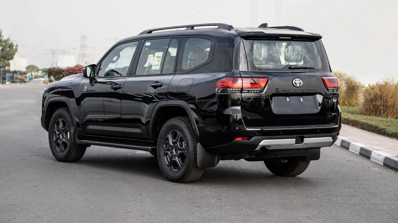 تويوتا لاند كروزر GRS 3.5L - Attitude Black Inside Maroon | Export Only