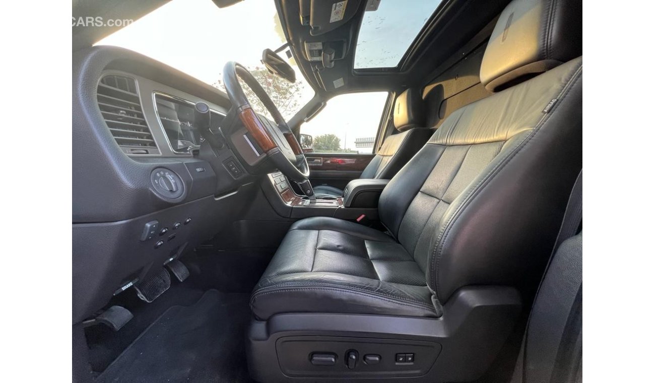 لنكن نافيجاتور LINCOLN NAVIGATOR VIP 2012 GCC IN PERFECT CONDITION