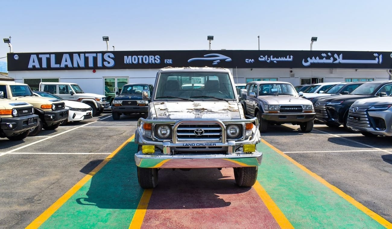 Toyota Land Cruiser Pick Up LX V6