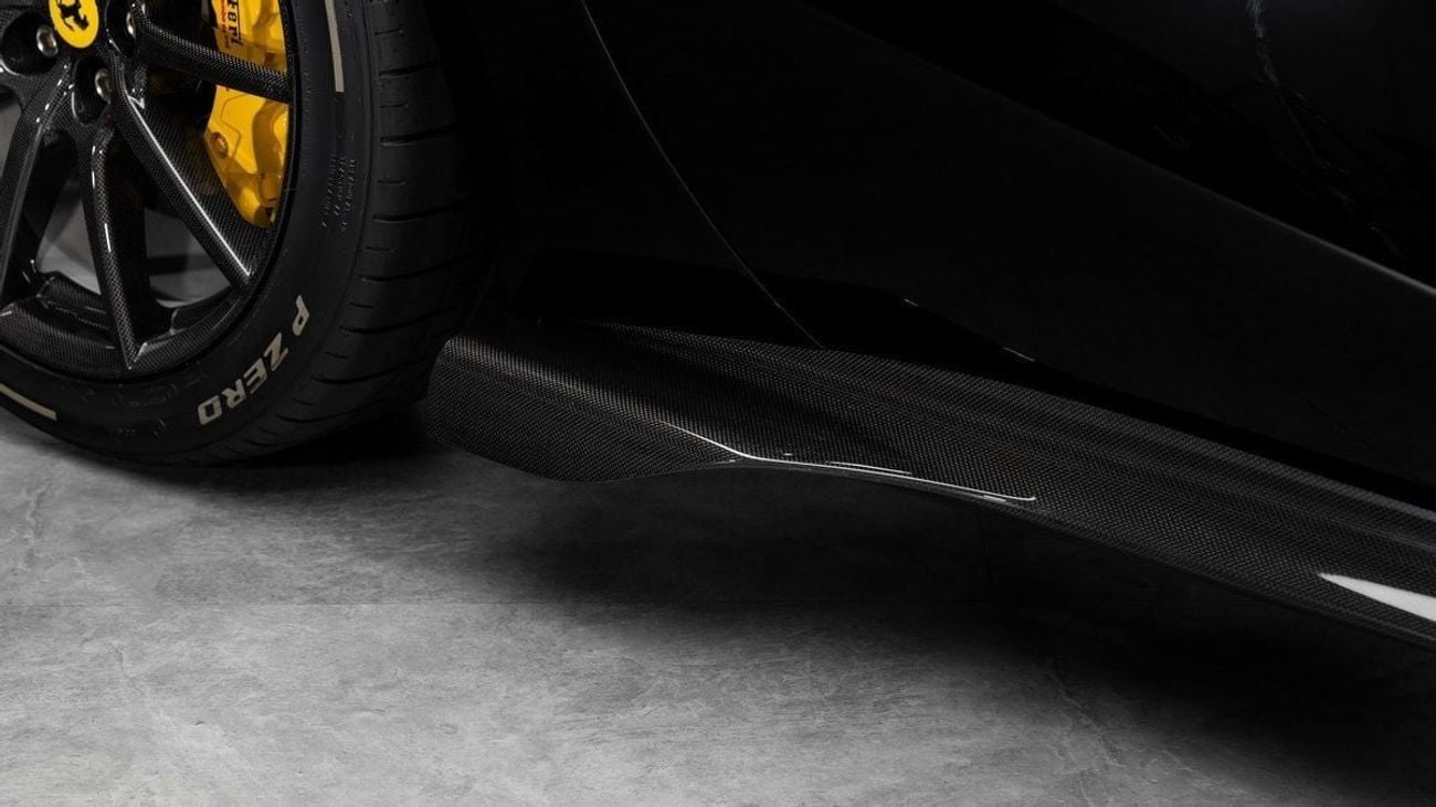 فيراري 812 كومبيتيزون Aperta - 2024 - Euro Specs