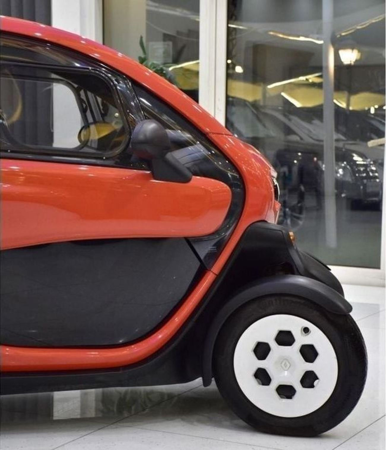 Renault Twizy EXCELLENT DEAL for our Renault Twizy ( 2019 Model ) in Orange Color Korean Specs