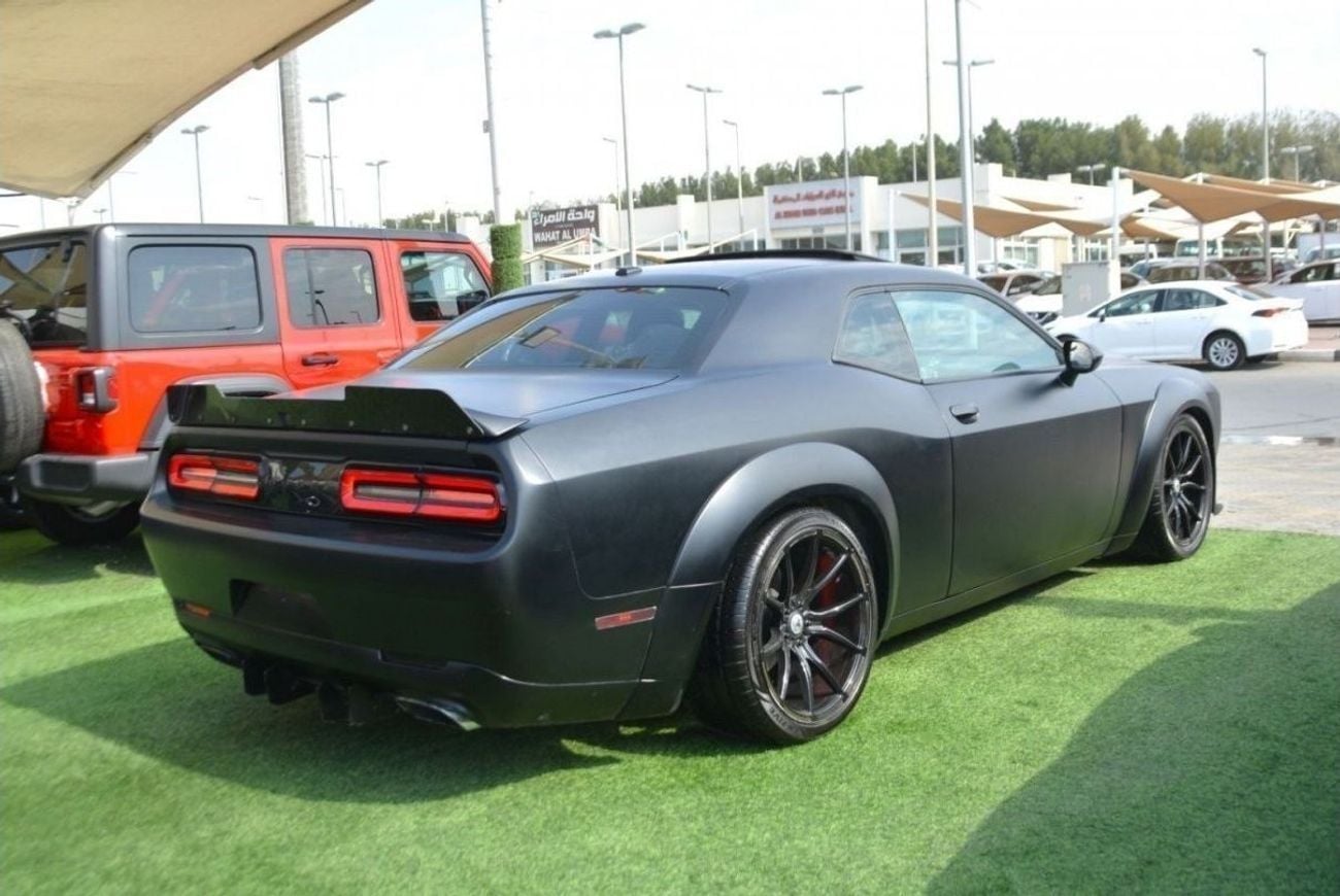 Dodge Challenger RT PLUS MAT BLACK-2020