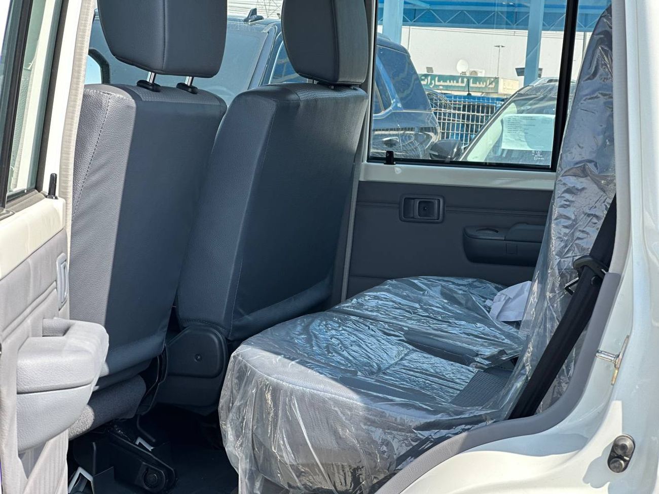 Toyota Land Cruiser 70 LC76 4.2L DSL M/T // 2025 // STD Option With Power Windows , 9 Seats // Special Offer // By Formula