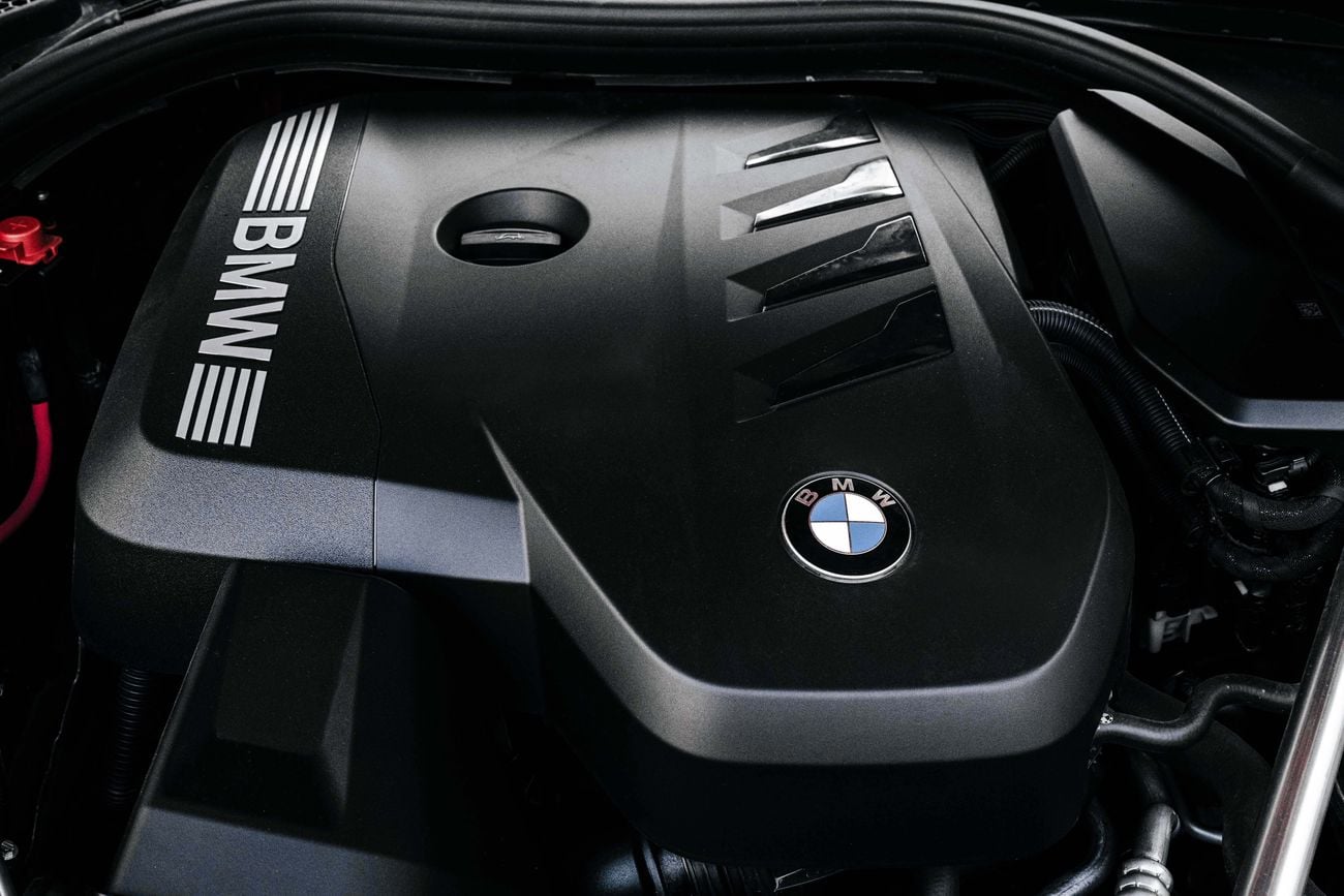 بي أم دبليو 520i 520i M-Sport Pro | 4,113 P.M | 0% Downpayment | IMMACULATE!