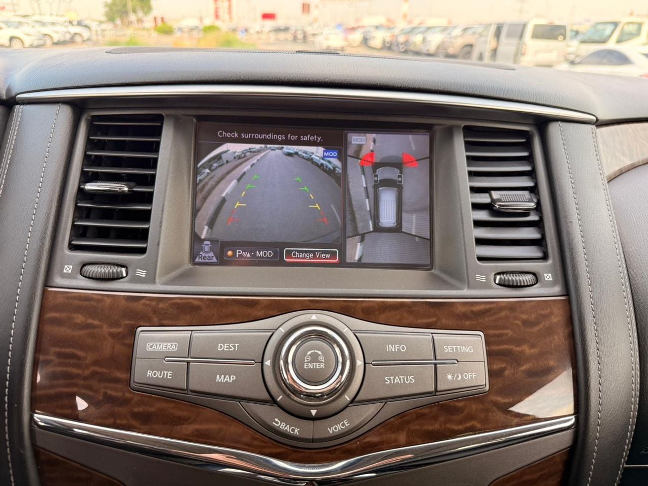 Nissan Armada SL 4WD Full option sunroof