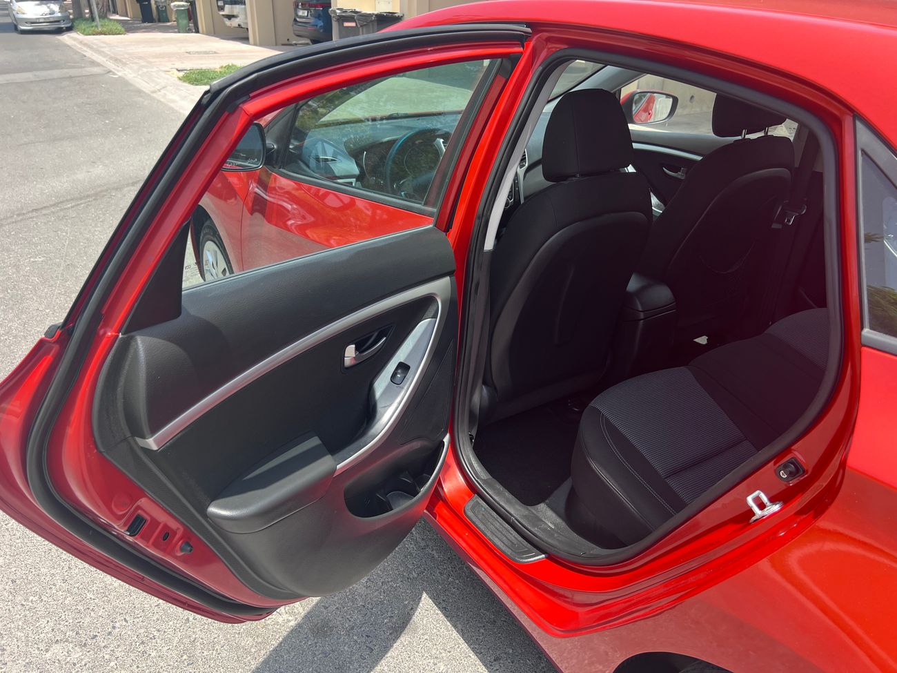 هيونداي i30 GL 1.6L