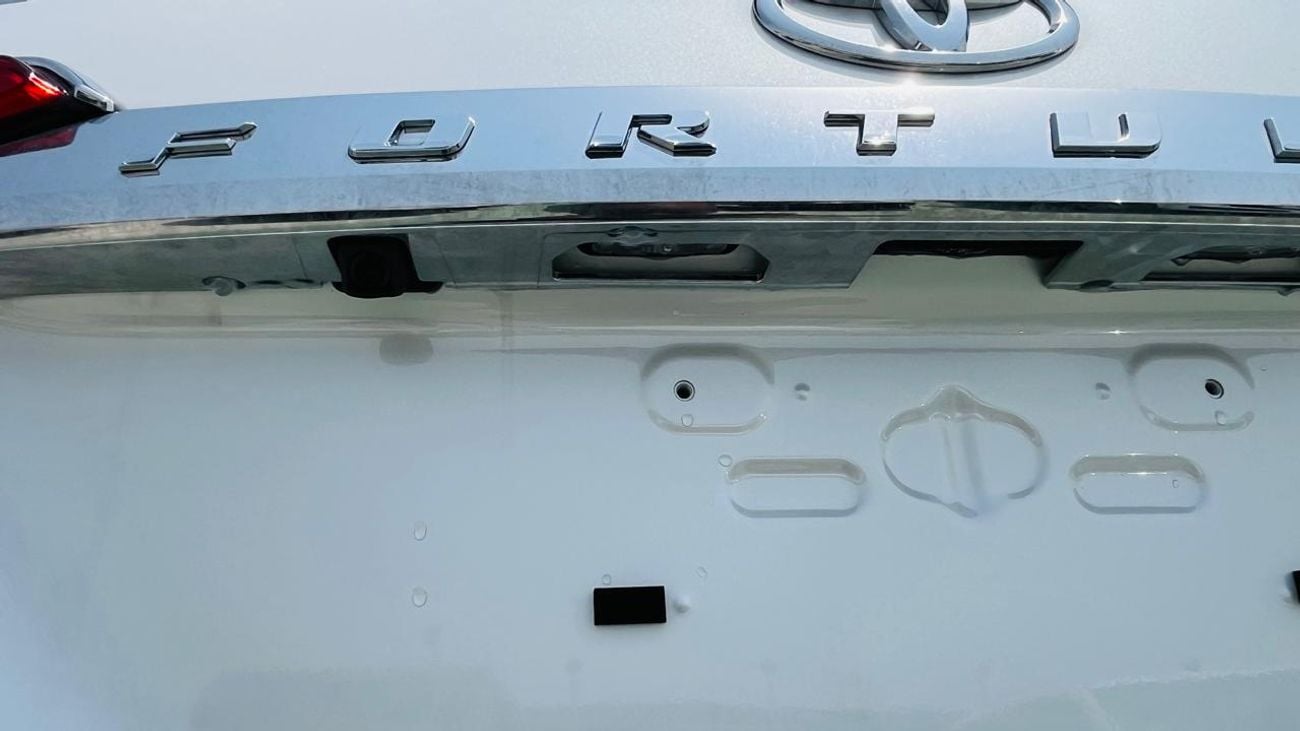 Toyota Fortuner SR5