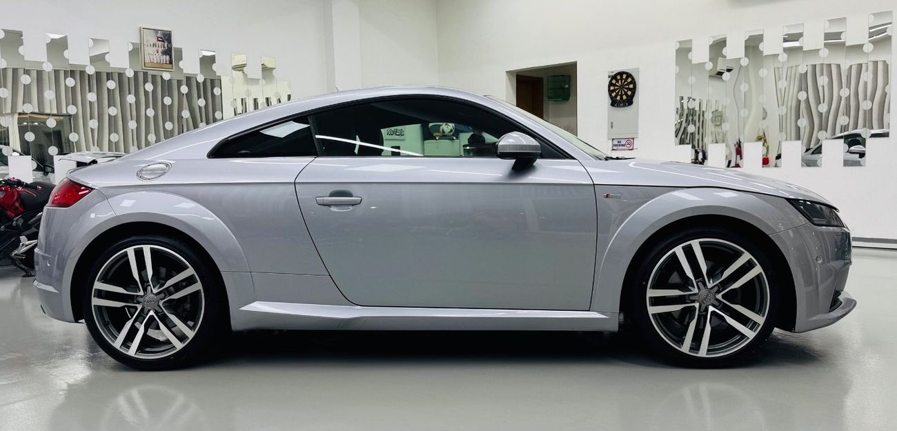 Audi TT 45 TFSI S Line Style Package 2.0L