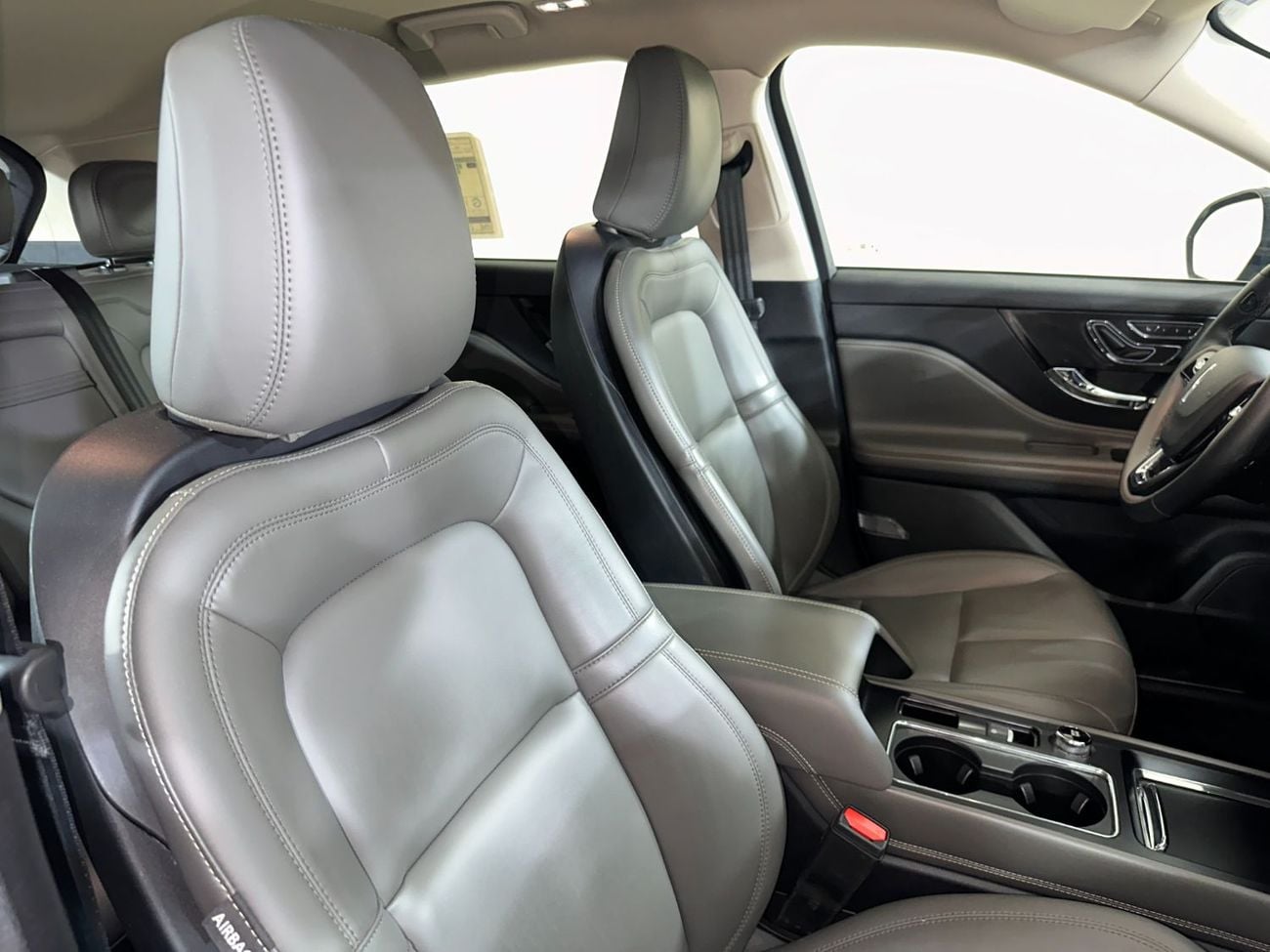 Lincoln Corsair PREMIER COR124/AL TAYER MOTORS/ AL QOUZ SHOWROOM