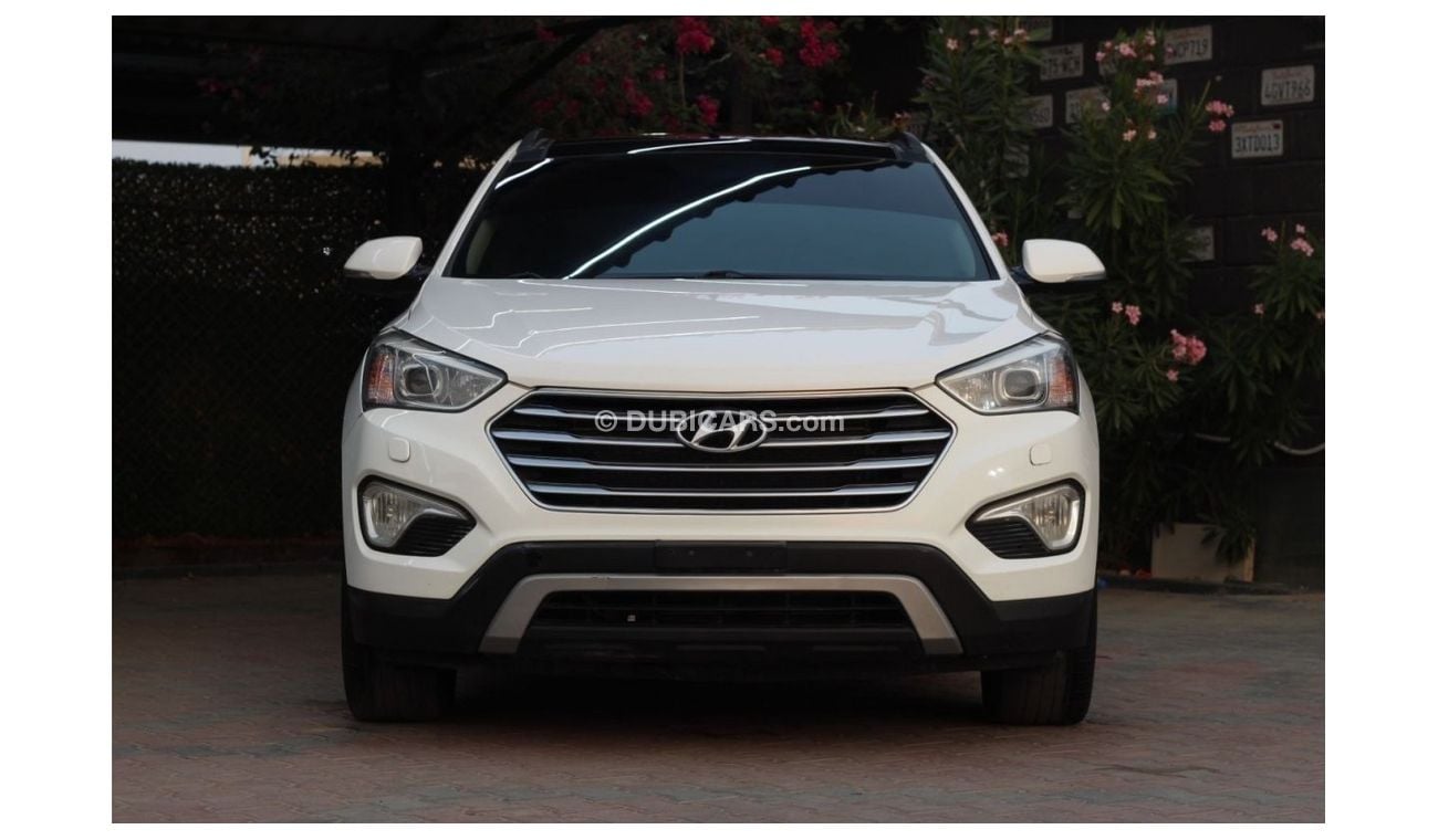 Hyundai Grand Santa Fe GLS هيونداي جراند سنتافي موديل : 2015 مطلوب :42000 درهم الممشى : 187000 كم مواصفات خليجية V6/3.3L 4W