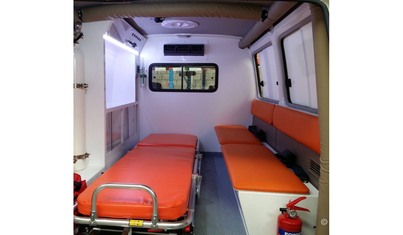 تويوتا لاند كروزر هارد توب 4.2L MT Ambulance  Diesel 2021MY