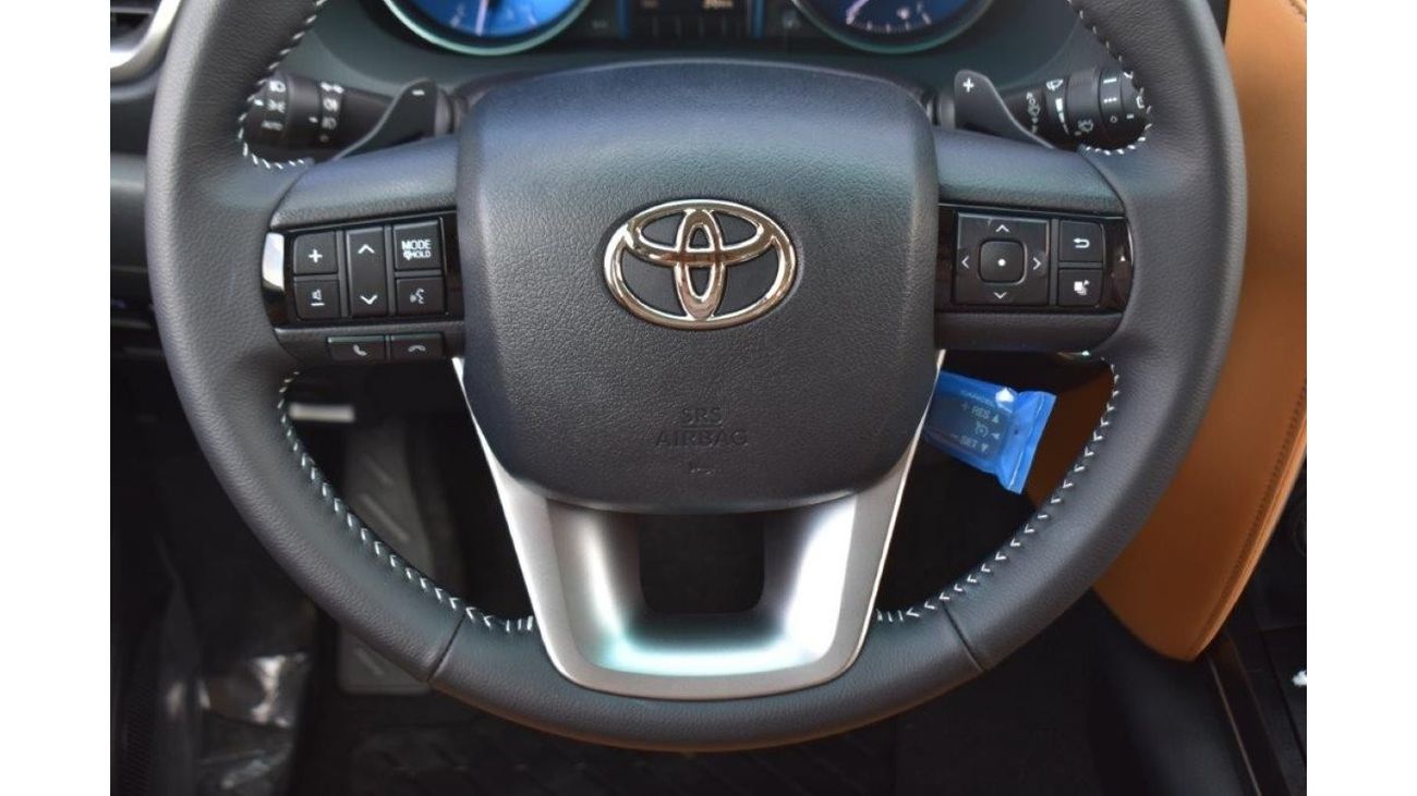 تويوتا فورتونر VXR 4.0L Petrol Automatic