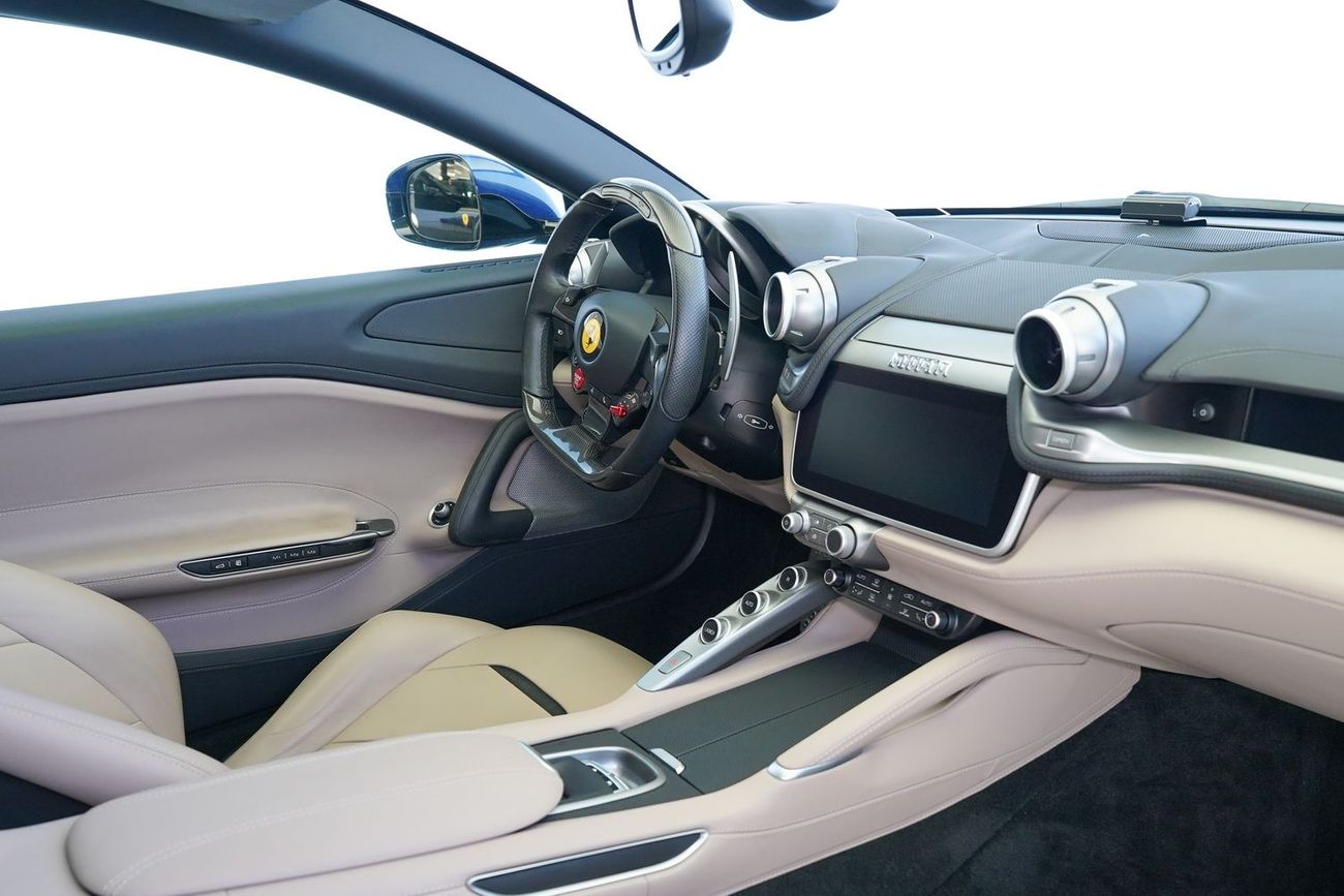 Ferrari GTC4 Lusso T