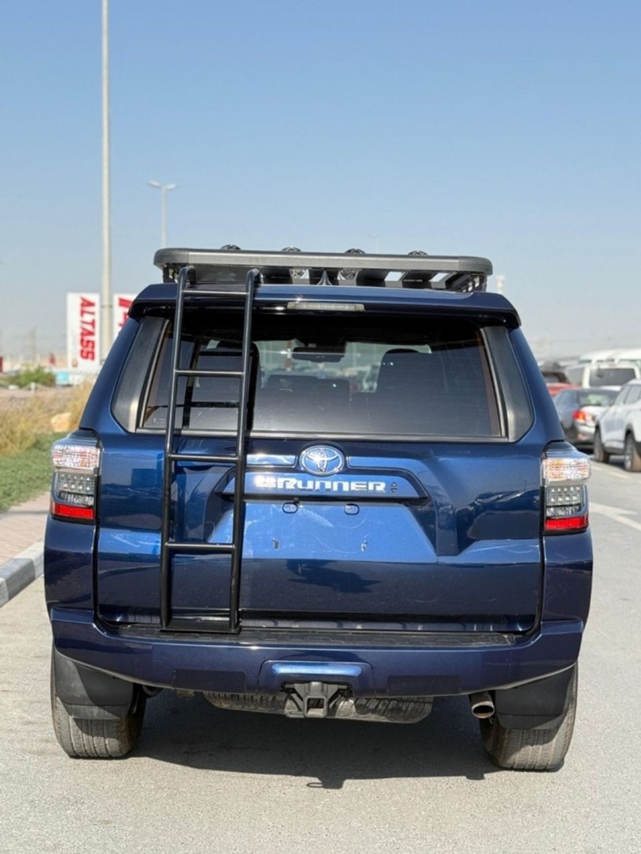 Toyota 4Runner SR5 premium upgrade version