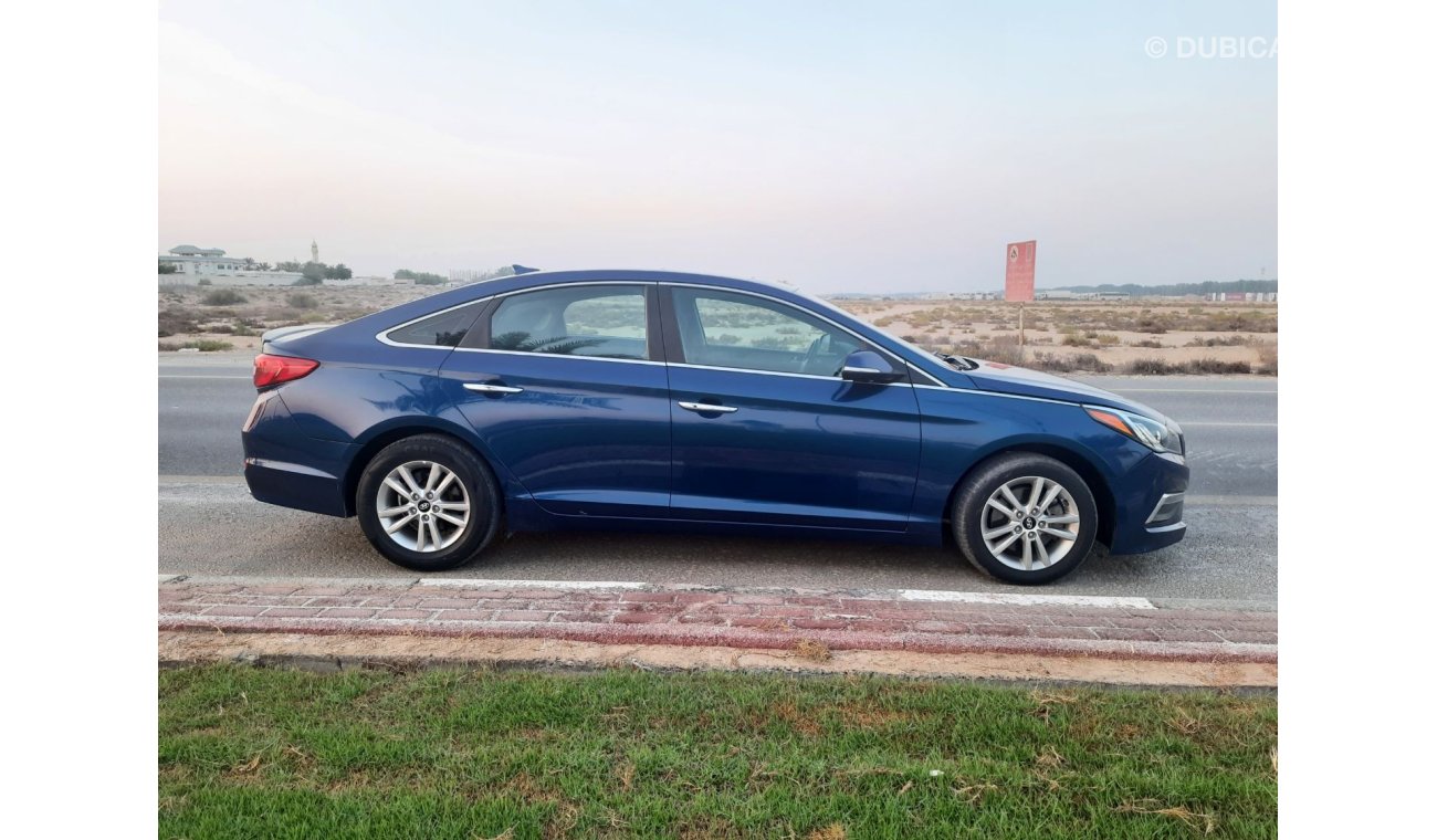 Hyundai Sonata Hyundai sonata 2017 sunroof....screen...camera  for sael