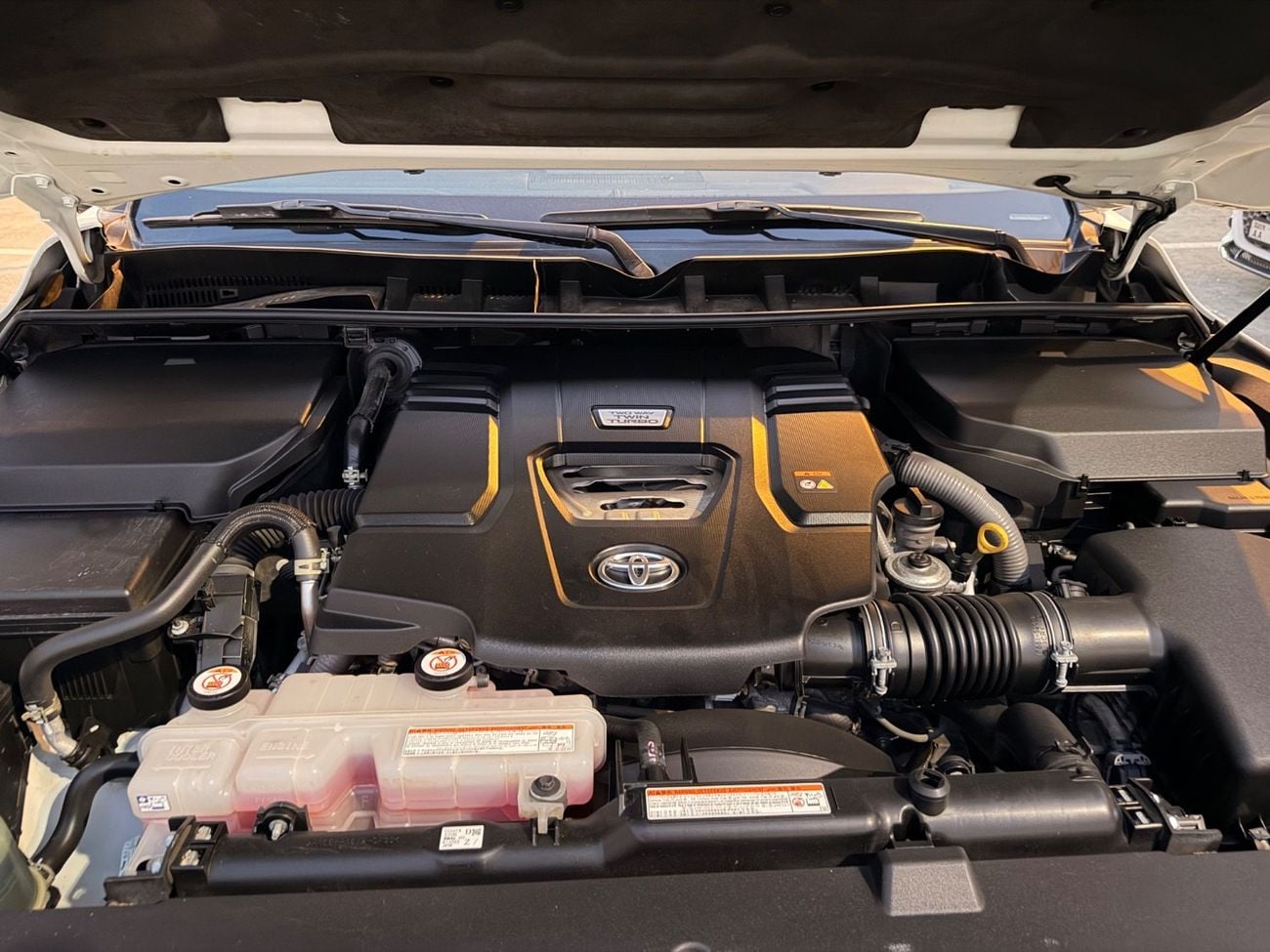 تويوتا لاند كروزر GXR Diesel 2022 Full Option 3.3 Twin Turbo