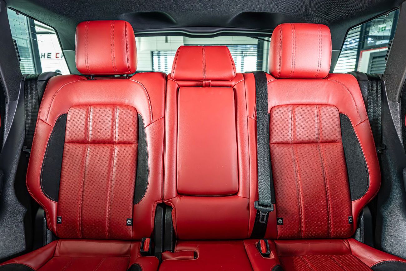 Land Rover Range Rover Sport GCC-22 Inch Rims-Black Contracting Roof-Red Interior