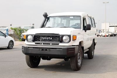 Toyota Land Cruiser 70 STD