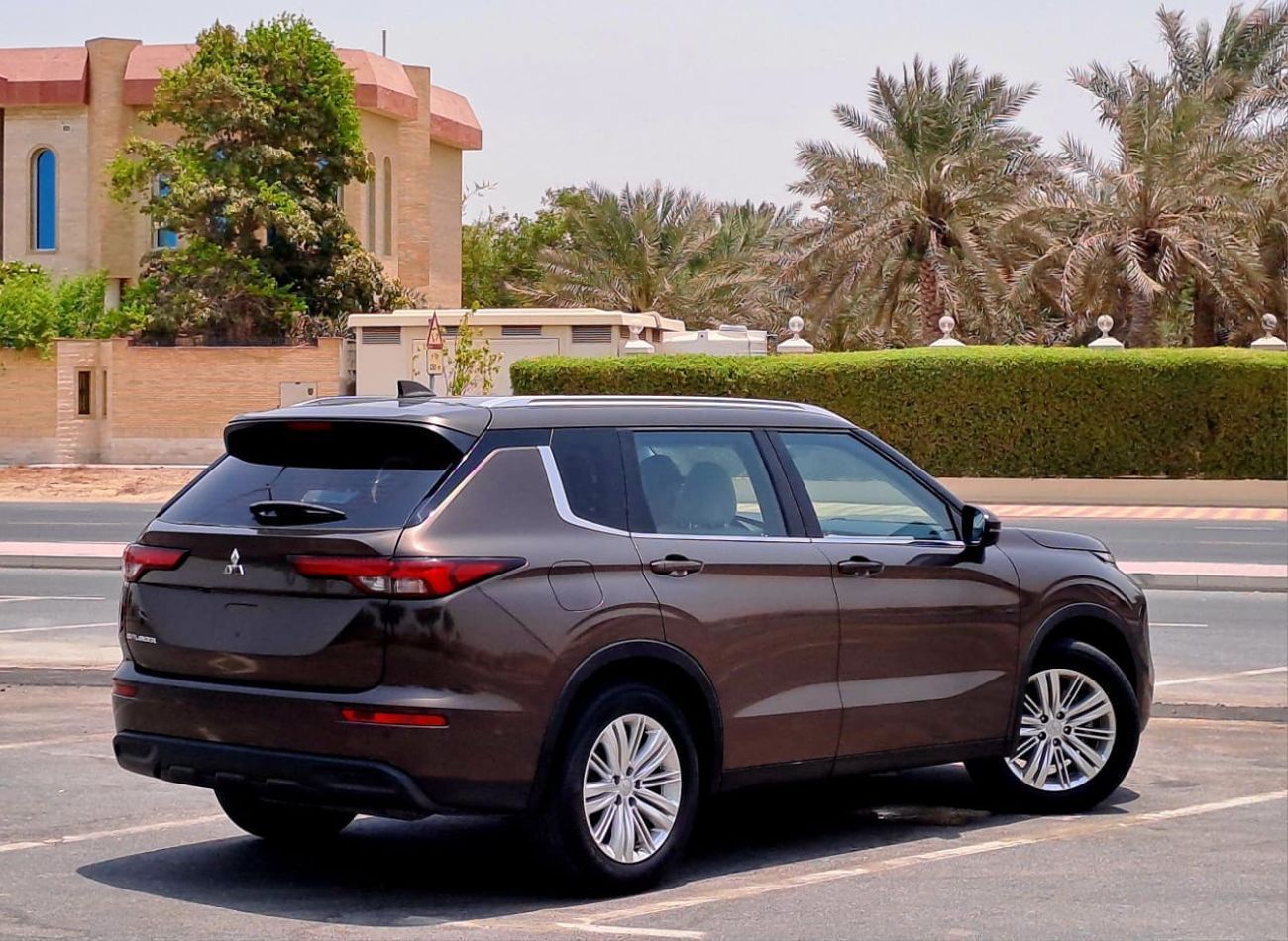 ميتسوبيشي آوتلاندر GLS 2.4L