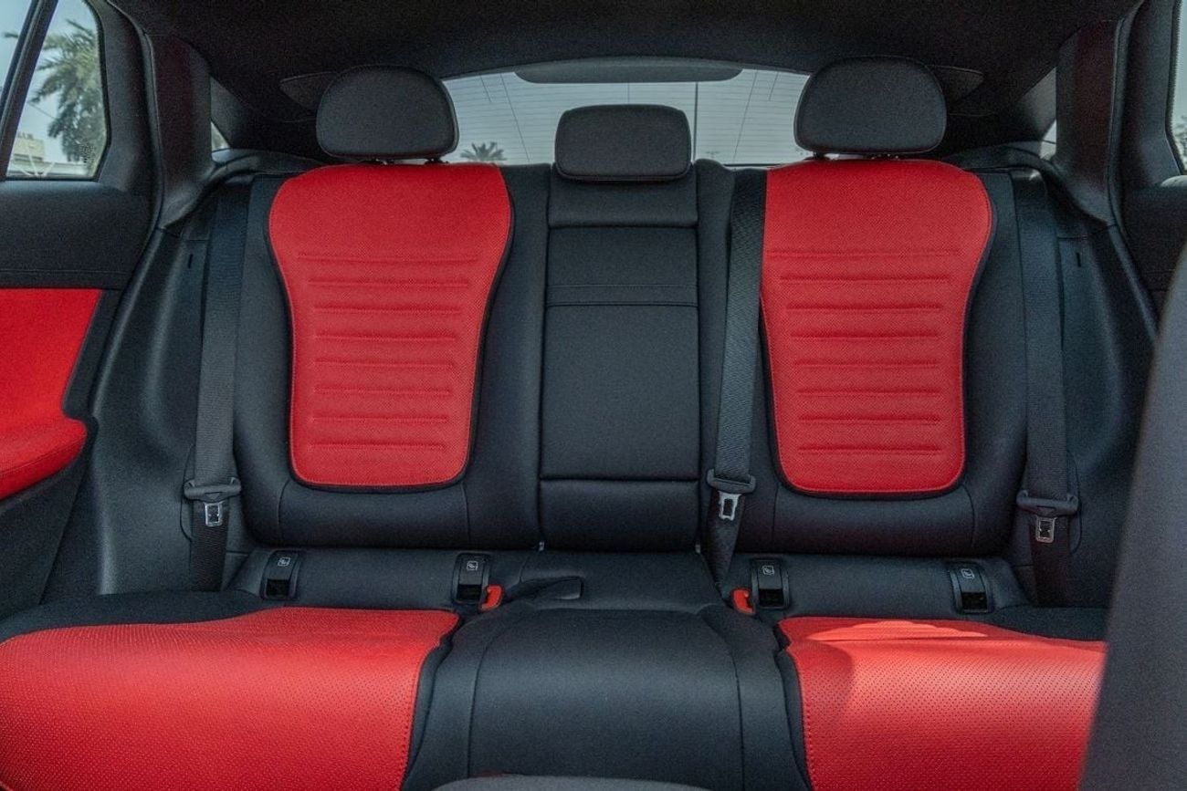 Mercedes-Benz GLC 200 Coupe Mercedes GLC200 Coupe - HUD - 4Matic - 2024 Excellent Condition