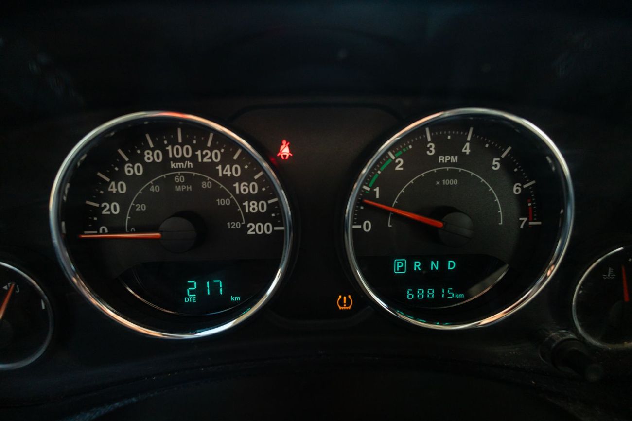 Jeep Wrangler Sport 3.6L A/T