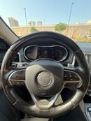 جيب جراند شيروكي Laredo 3.6L