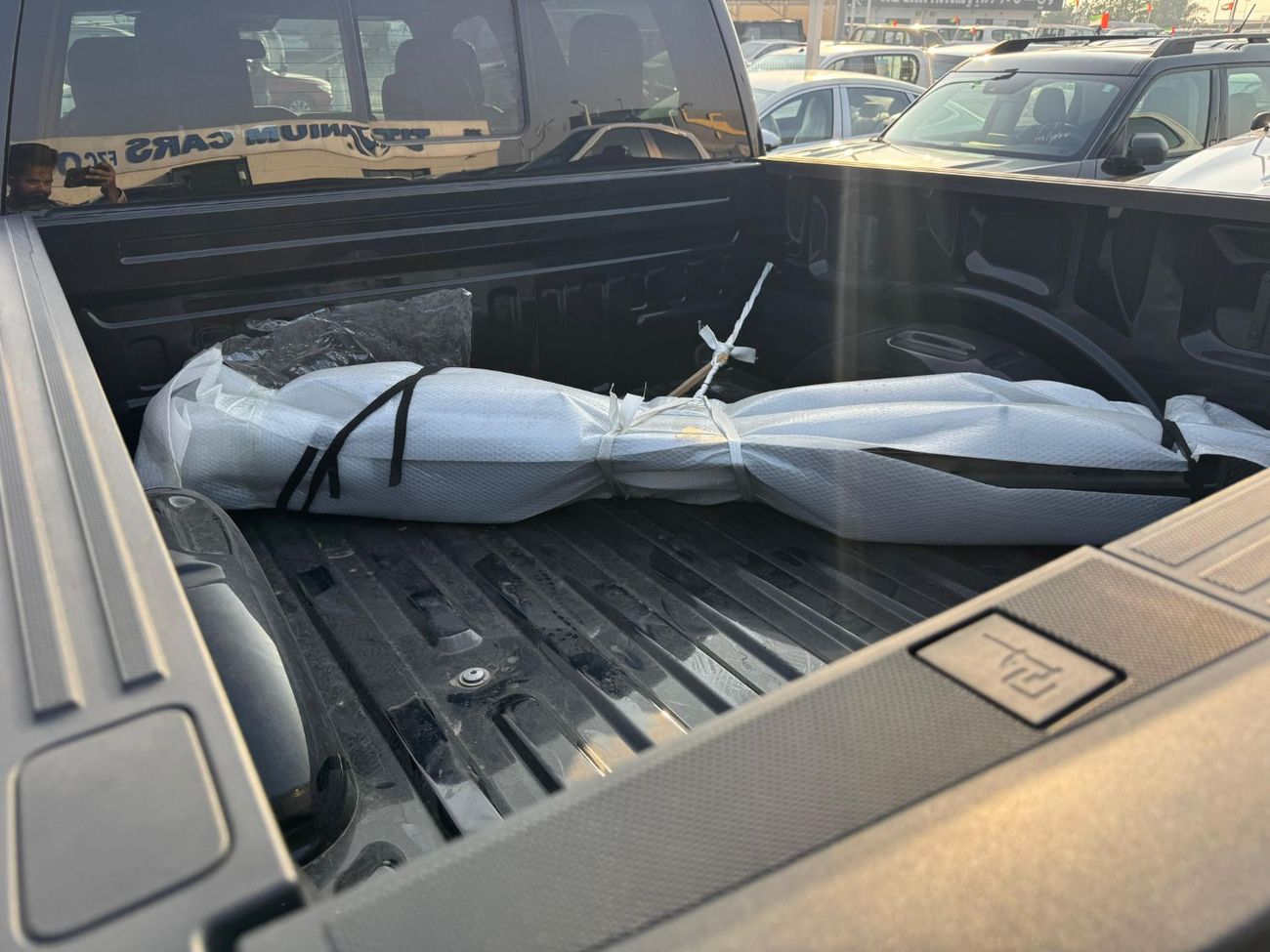 Ford F 150 Lariat Special Edition 3.5L Lariat 3.5L Petrol V6 2023 Export Price @ 165,000 AED