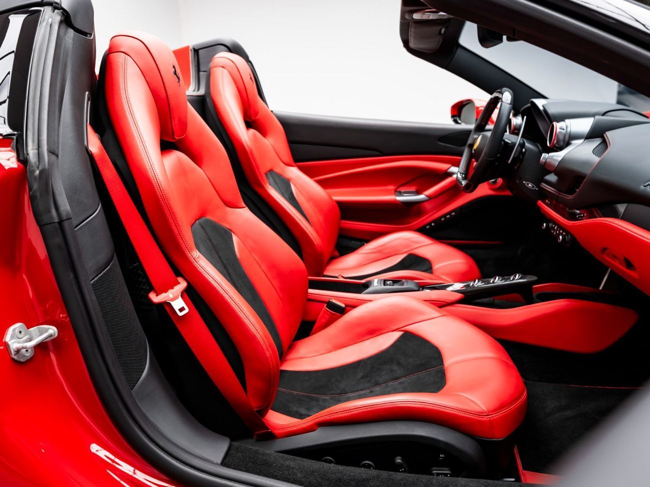 فيراري ف ٨ سبيدر 3.9T V8