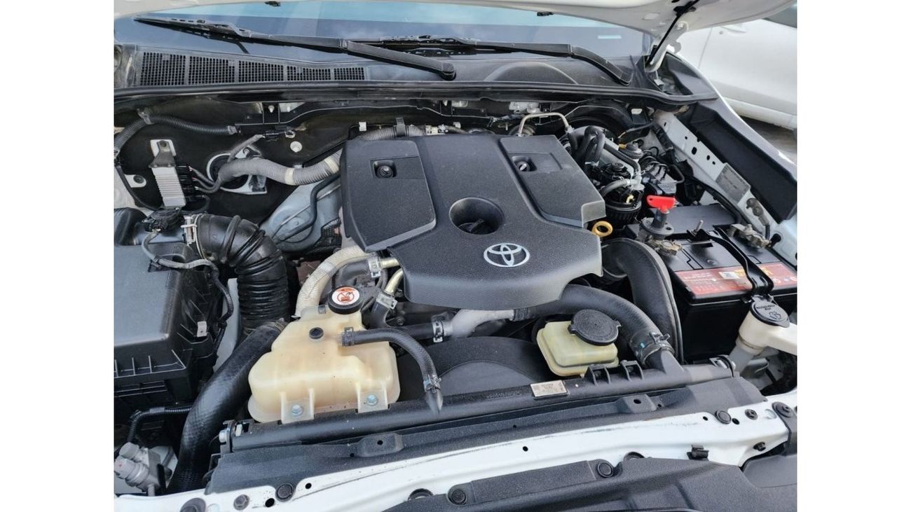 تويوتا هيلوكس DC 4WD 2.4L DIESEL MANUAL TRANSMISSION