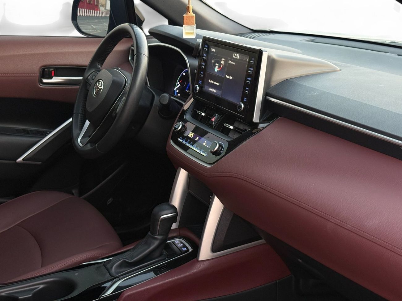 تويوتا كورولا كروس 1.8L XL | 2023 | GCC SPECS | FULL AGENCY SERVICE