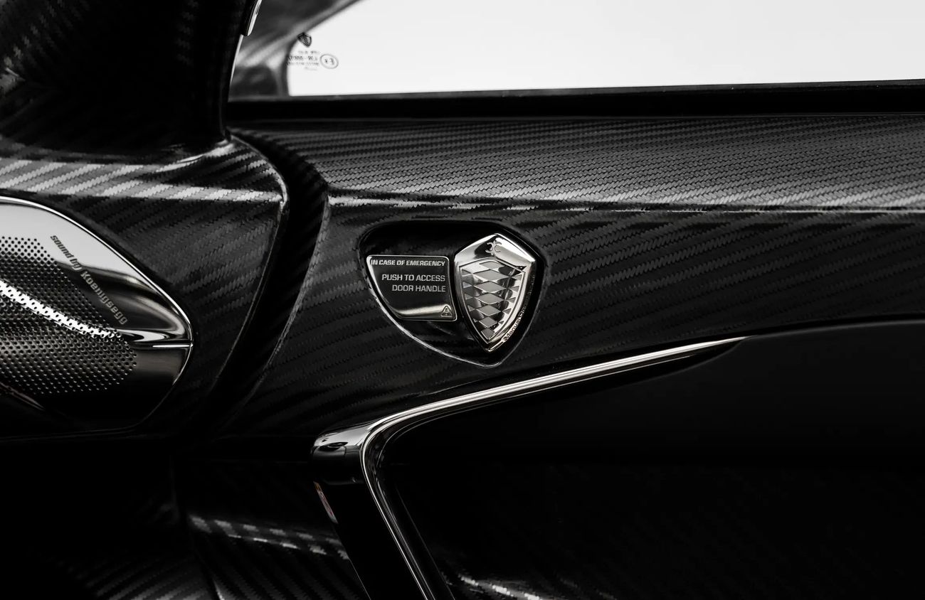 Koenigsegg Jesko 5.0L V8 Twin-Turbocharged Engine | Warranty