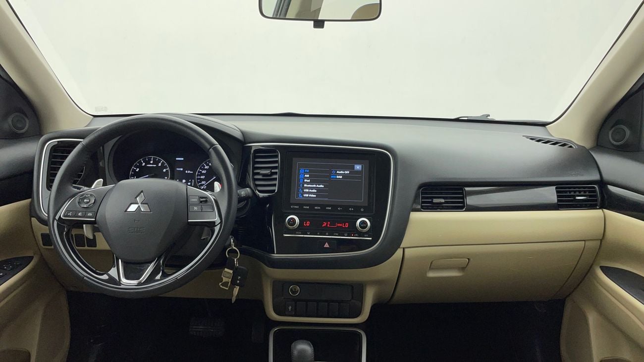 ميتسوبيشي آوتلاندر GLX MID 2.4 | بدون دفعة مقدمة | اختبار القيادة في المنزل