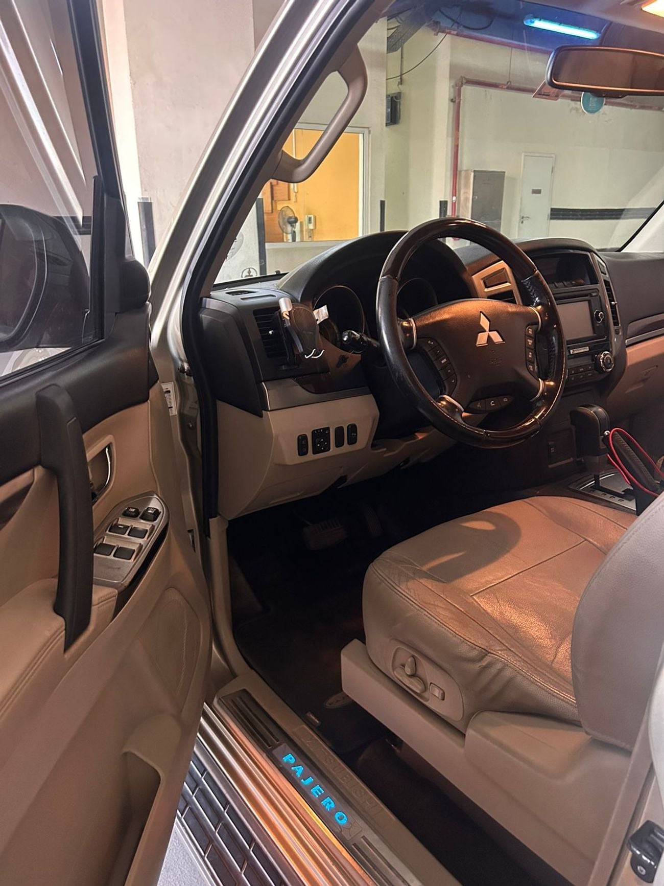 Mitsubishi Pajero GLS H/L ROCKFORD PLATINUM